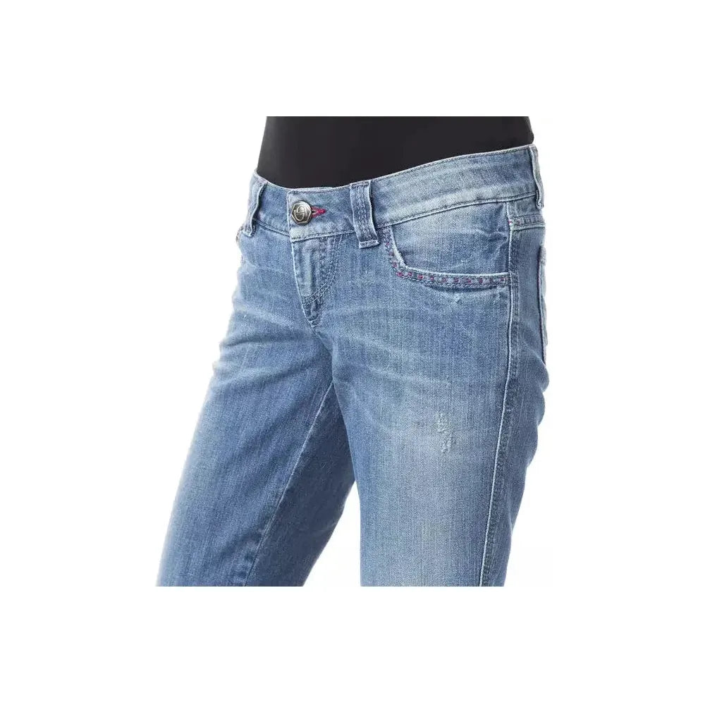 别致的蓝色常规版型牛仔裤