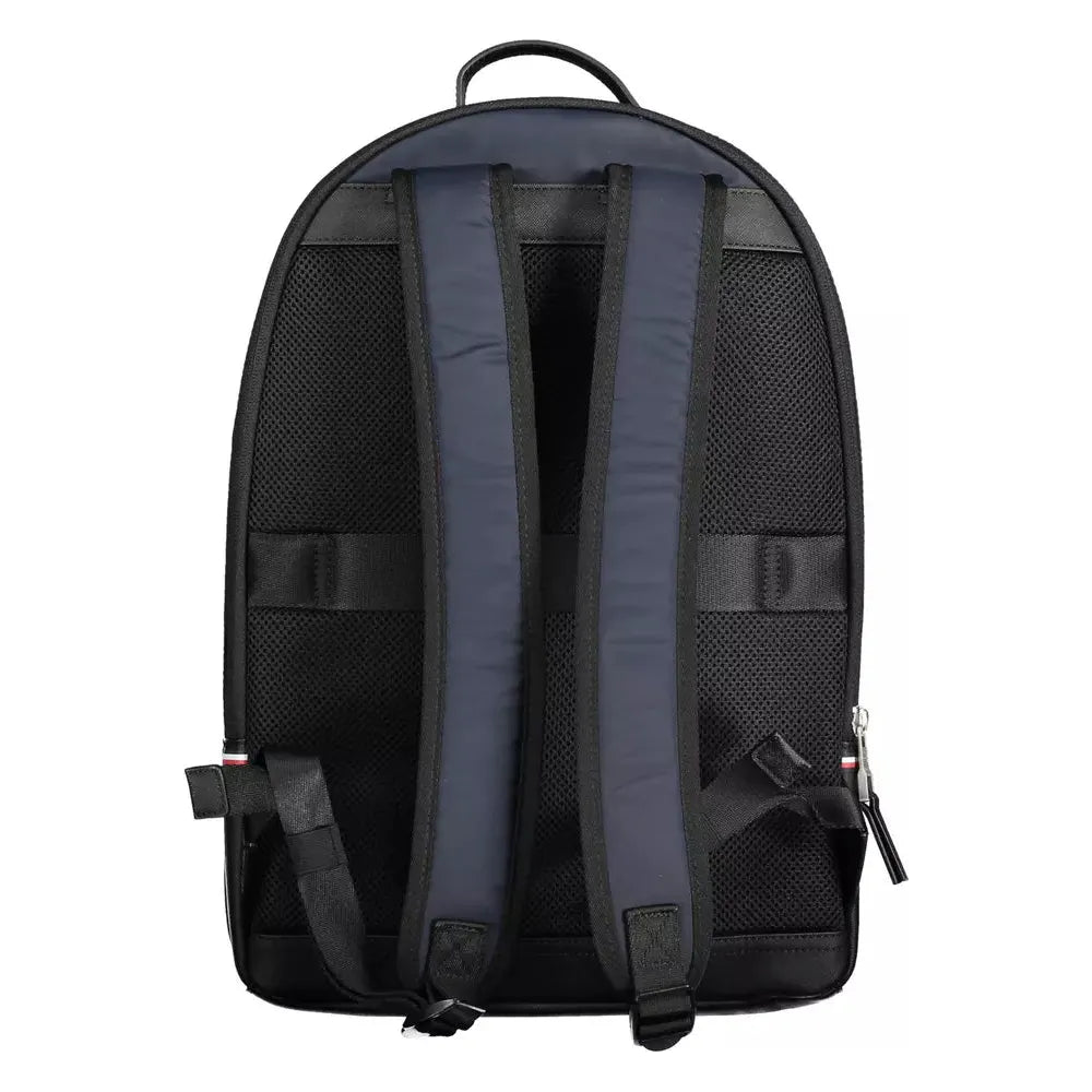 Front view with bag zipped and handles upright.