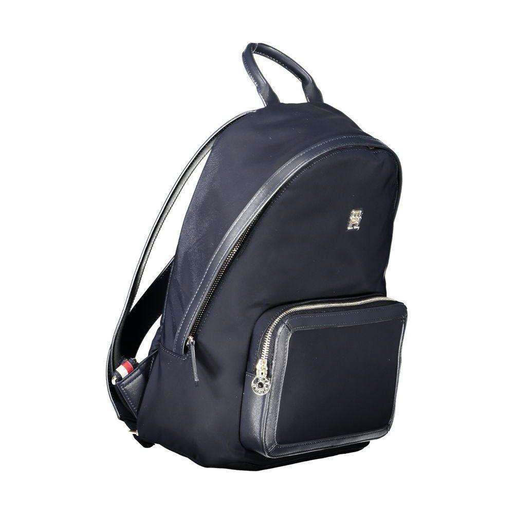 Front view with bag zipped and handles upright.