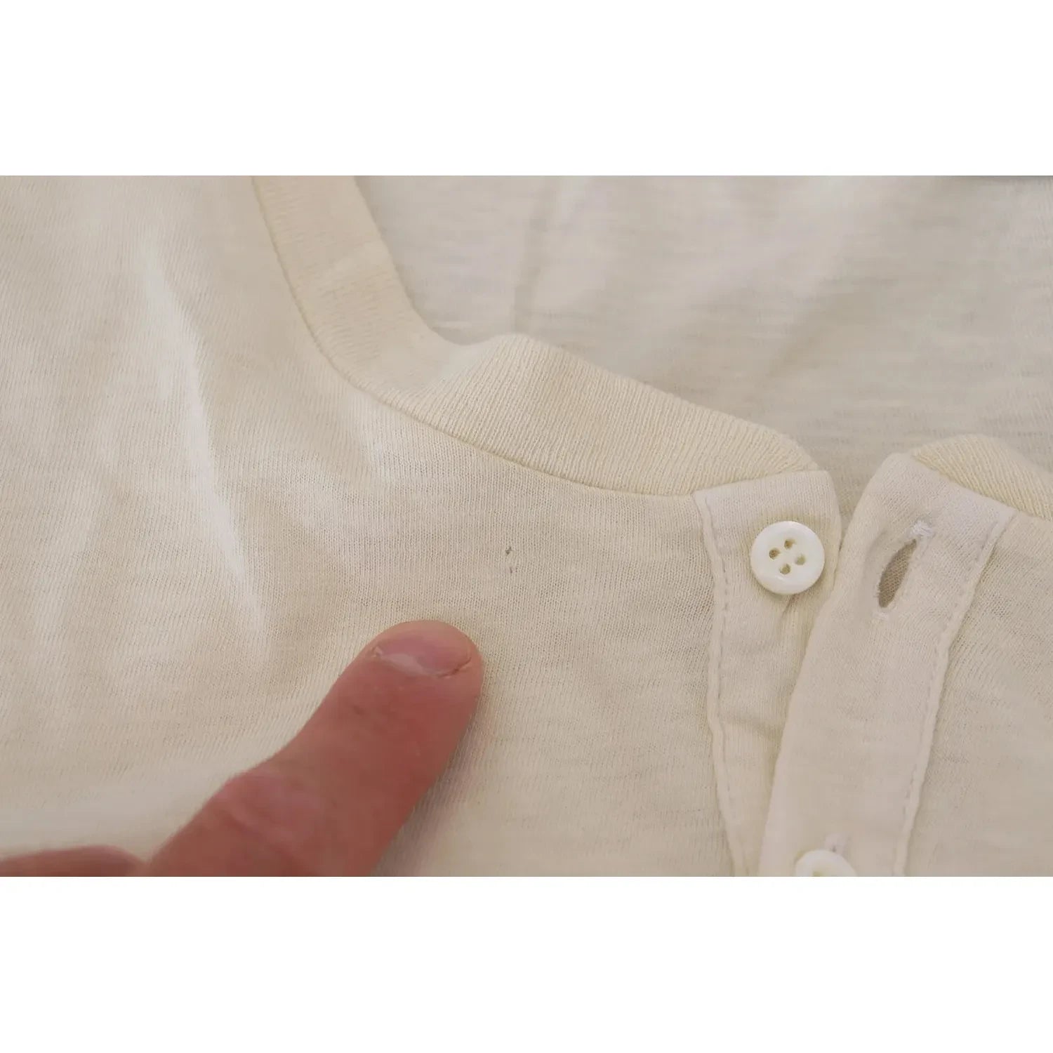 米色棉麻长袖套头衫