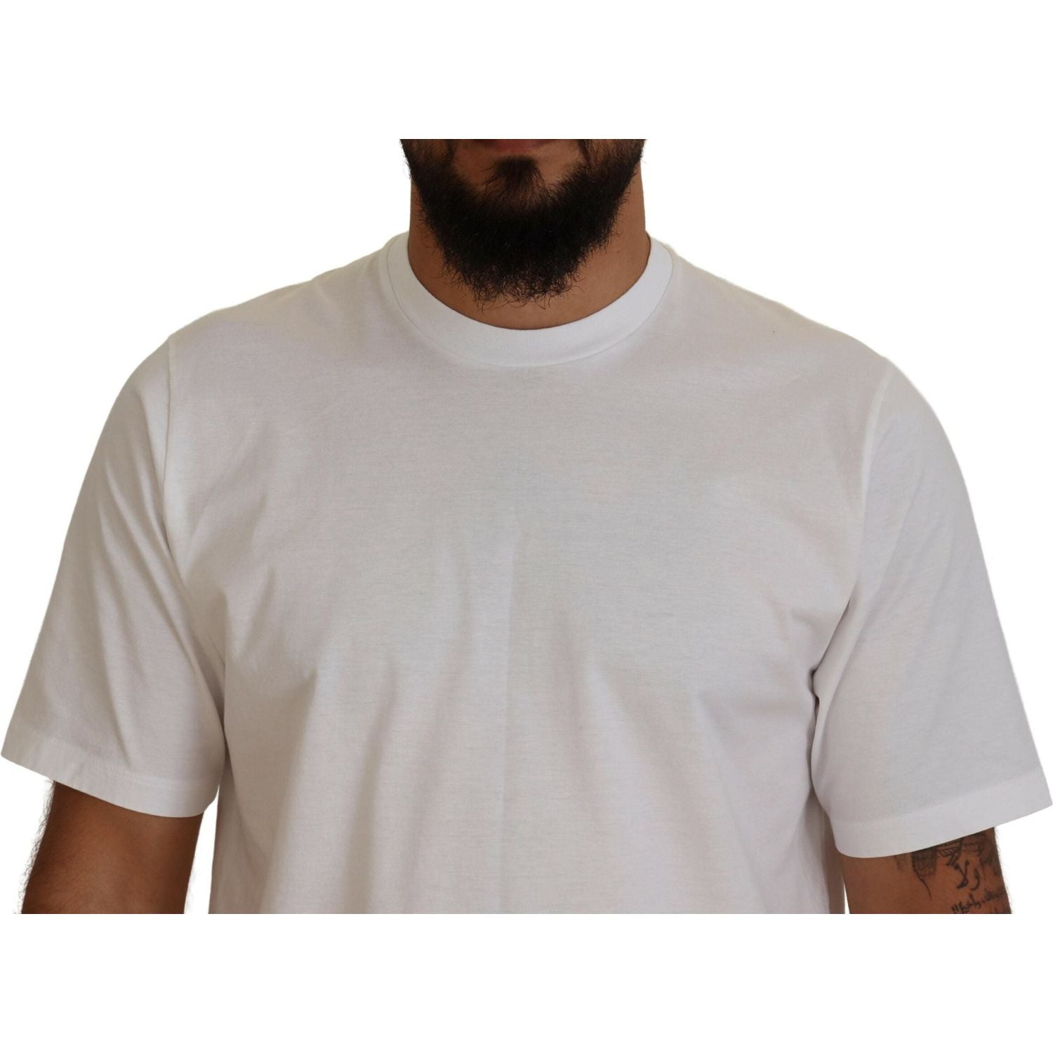 白色棉质短袖圆领 T 恤