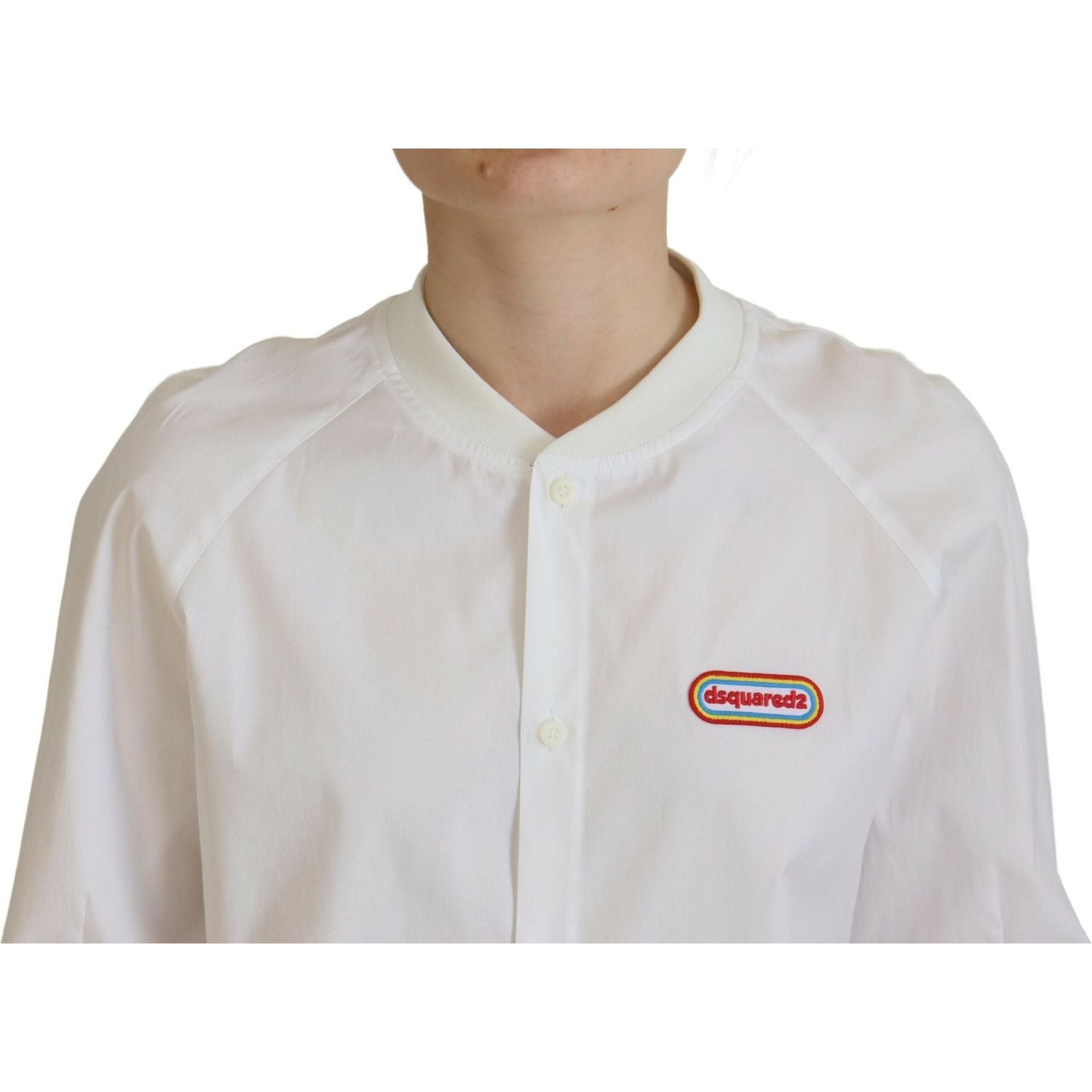 白色棉质纽扣长袖圆领上衣