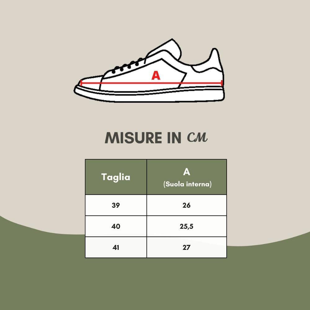 光滑白色皮革运动鞋